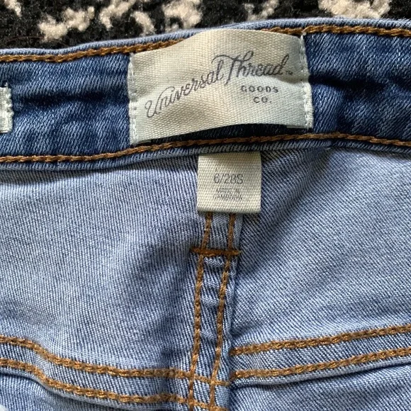 Universal Thread Womens Skinny Jeans, Size 6 - Picture 3 of 4